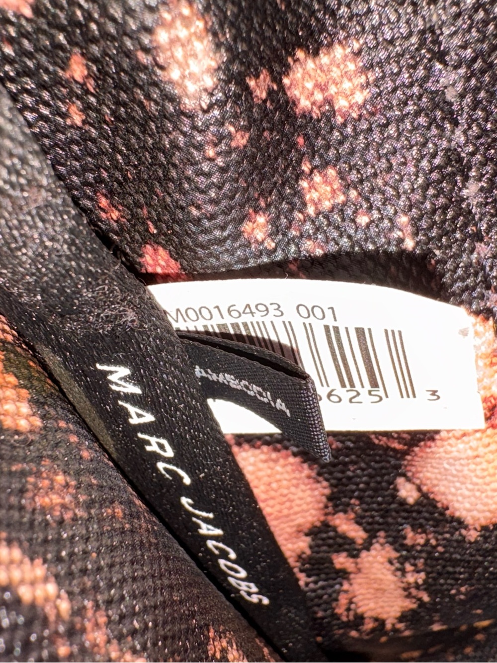 Small Marc Jacobs “Sour Gummy Worm Splatter” 🐛 The Tote Bag - Picture 8 of 8